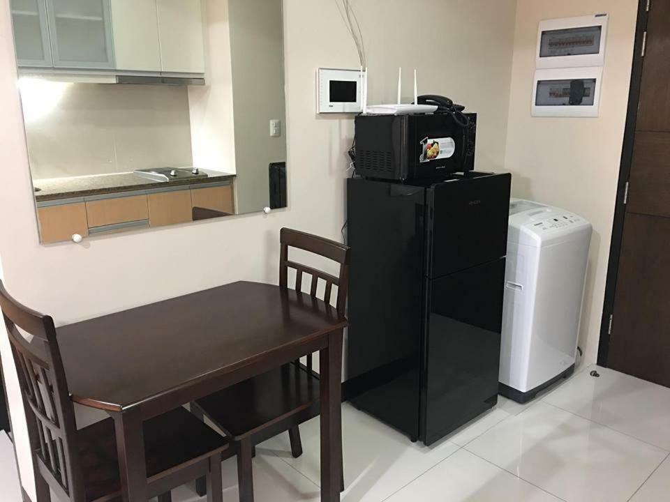 Condotel Walking Distance To Airport マニラ市 エクステリア 写真