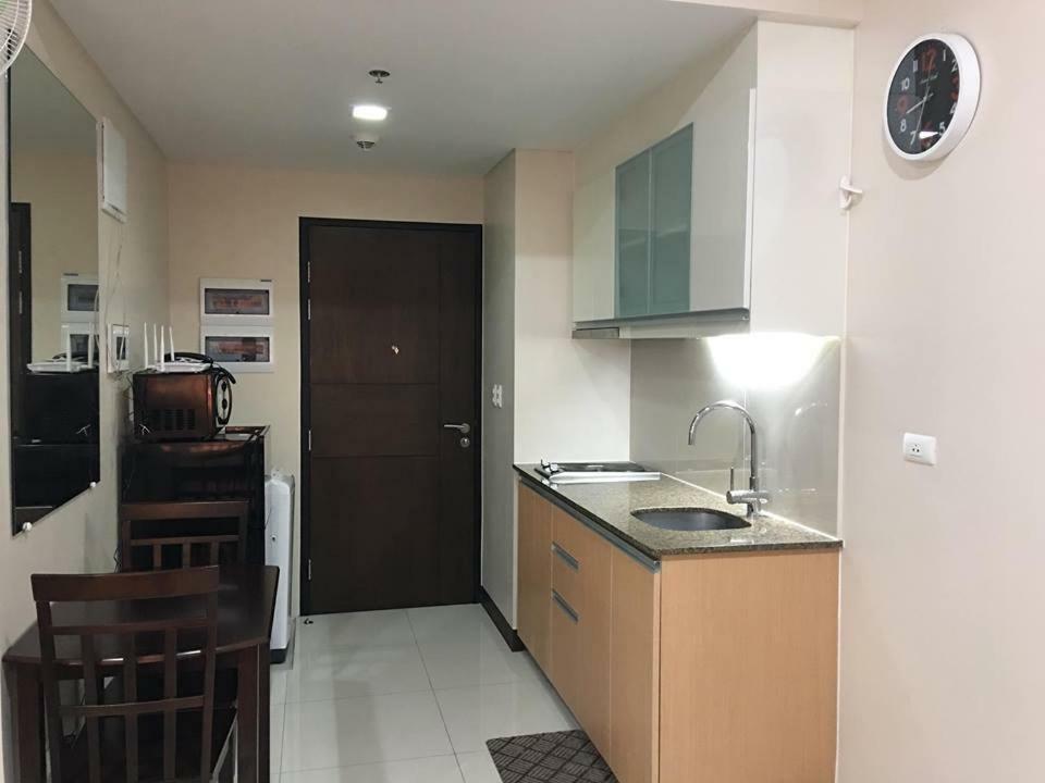 Condotel Walking Distance To Airport マニラ市 エクステリア 写真